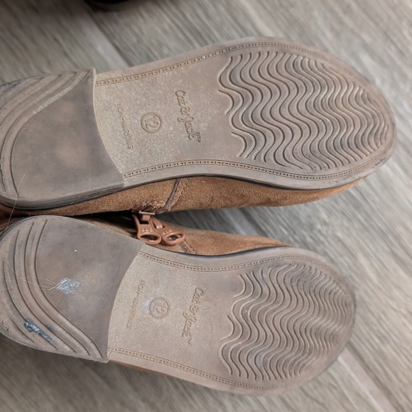 2 pairs of Cat & Jack kids booties size 12 - Picture 5 of 8